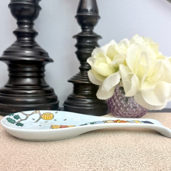 New Disney Winnie The Pooh Ceramic Spoon Rest - Picture 8 of 8